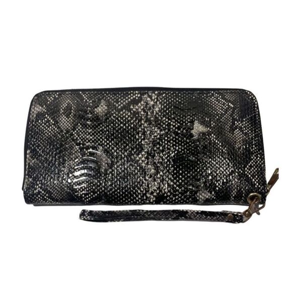 Bossani Snakeskin Wristlet/Clutch - Picture 2 of 3
